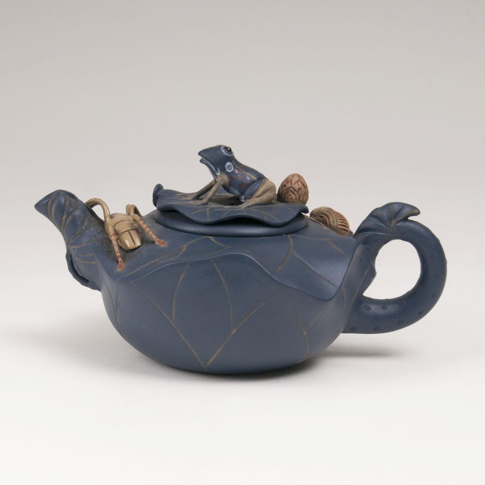 A Yixing Teapot with Frog-form Finial - image 3
