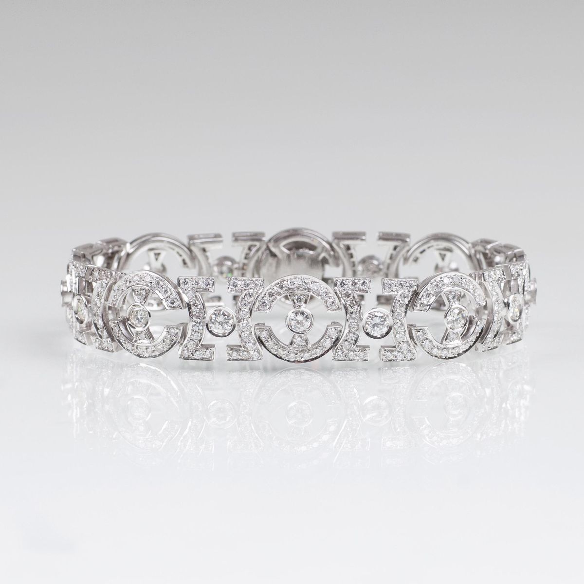 A fine Diamond Bracelet in Vintage Style - image 2