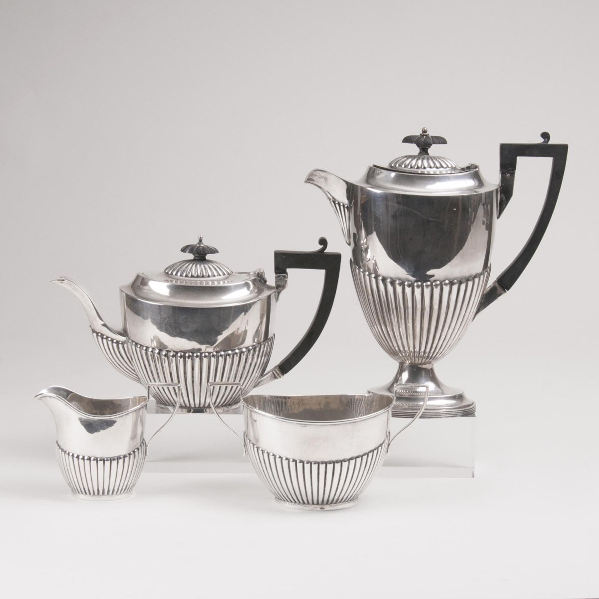 An English Coffee- and Tea-Set