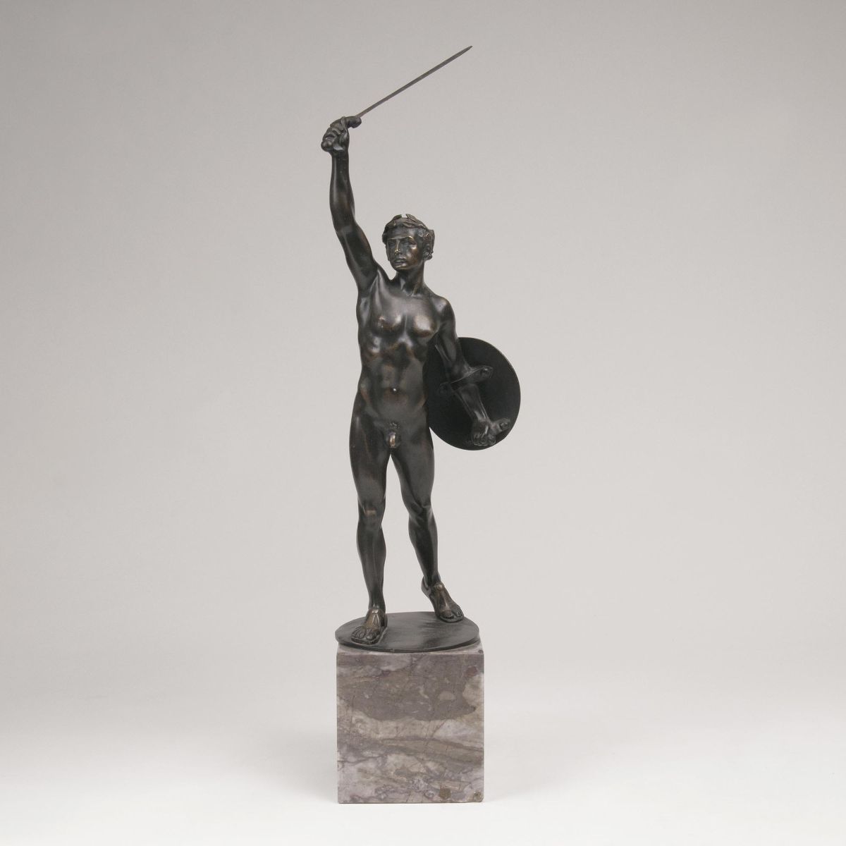 Figur 'Gladiator in Siegespose'