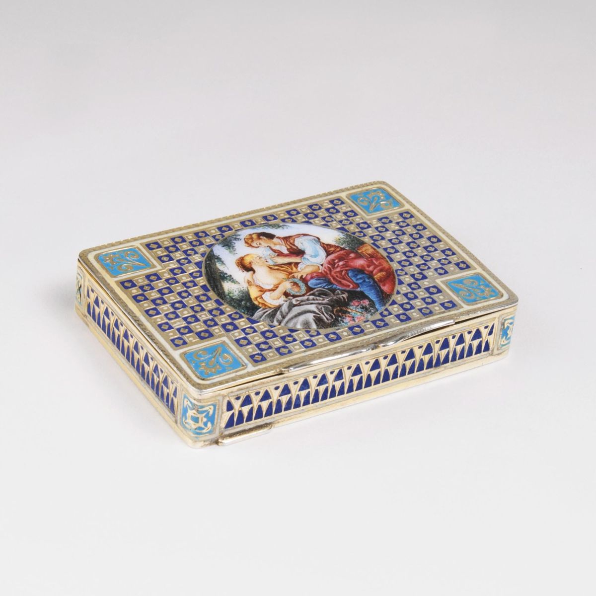 A Small Enamel Box with a gallant couple