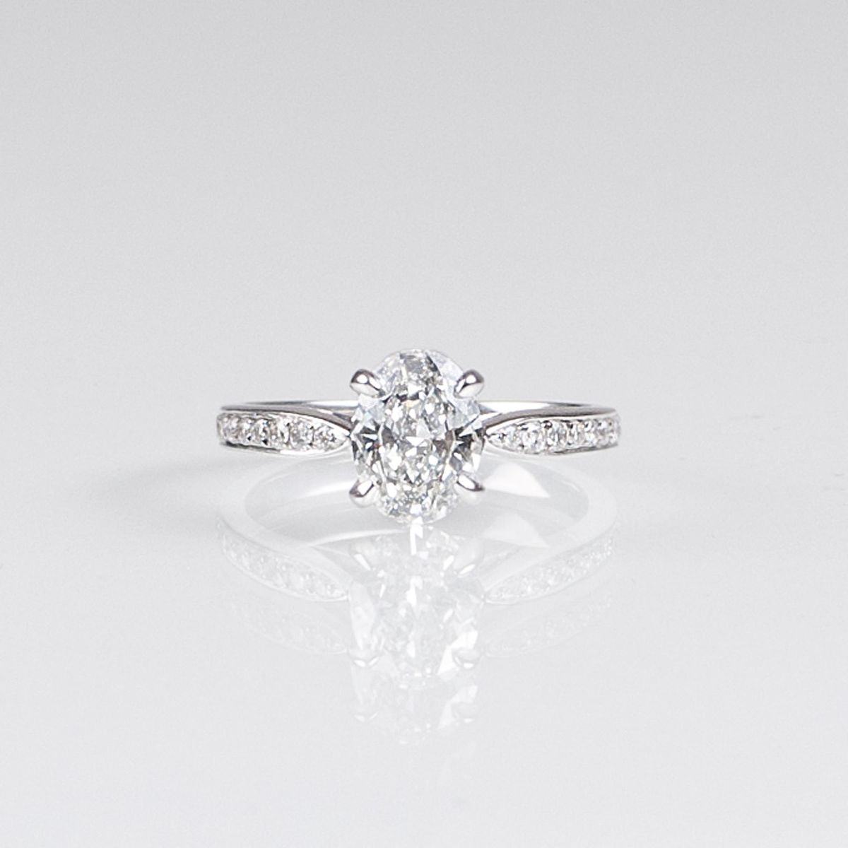 A fine Solitaire Diamond Ring