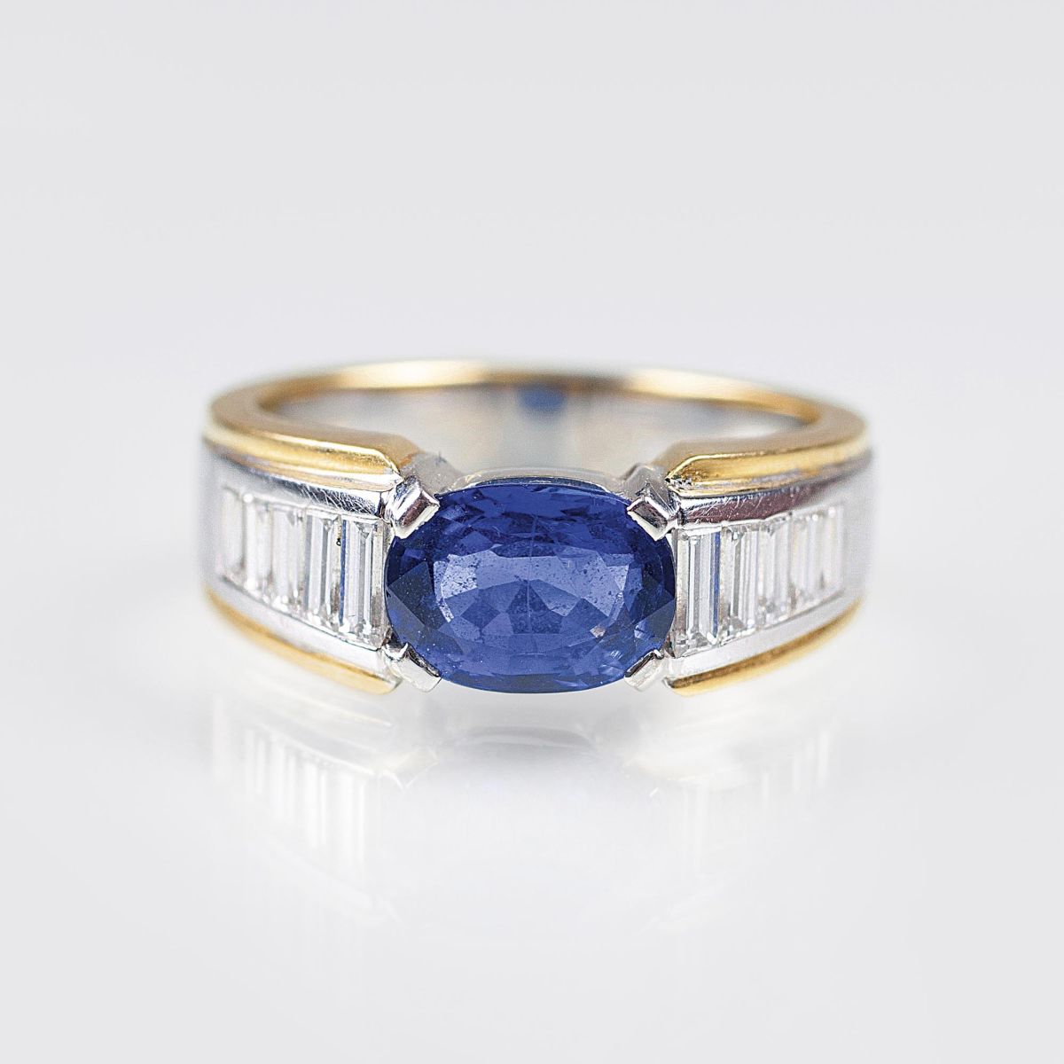 A Sappphire Diamond Ring