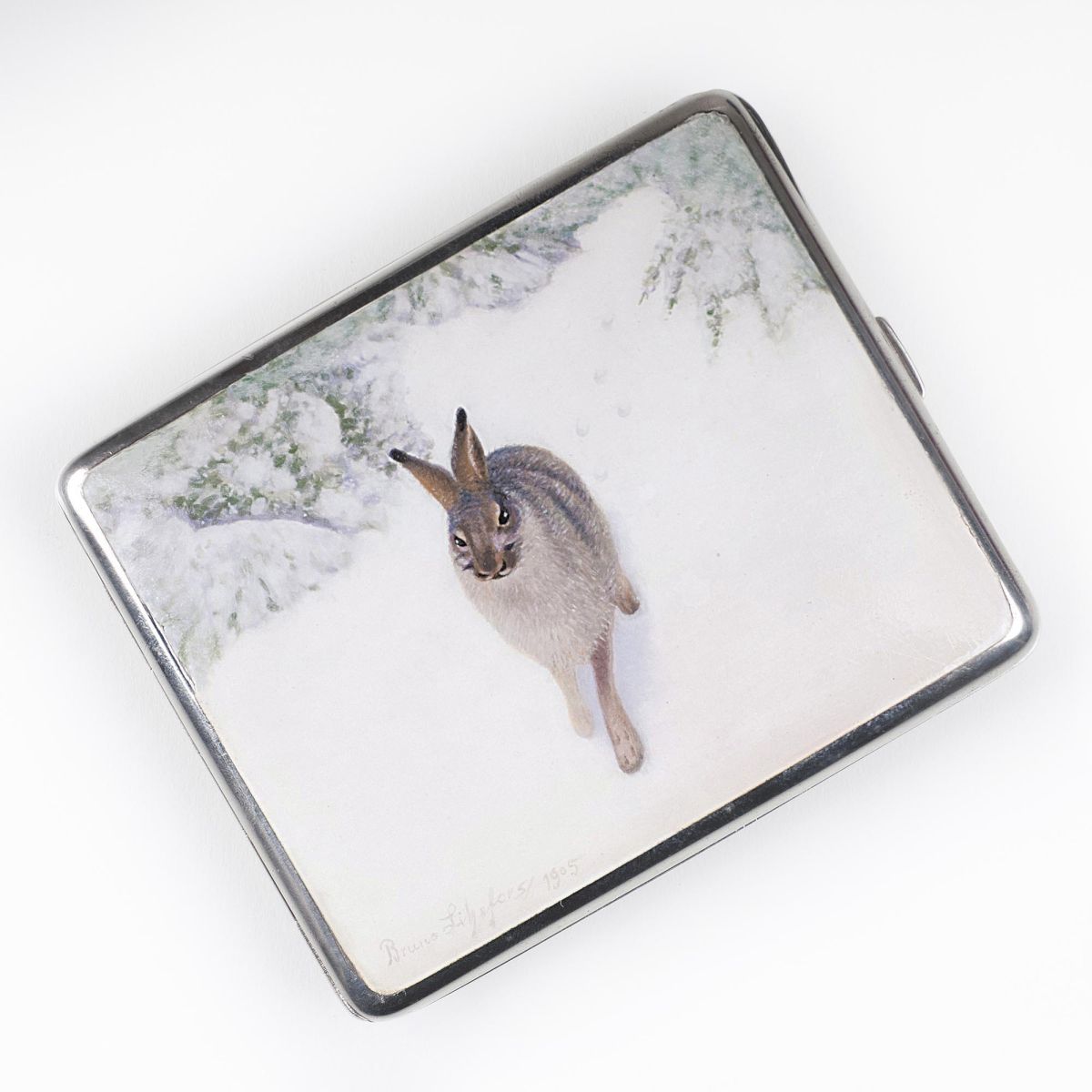 A Cigarette Case with Enamel Painting