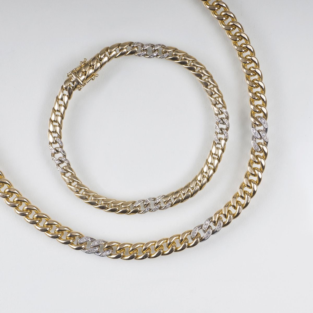 A Gold Necklace with Bracelet