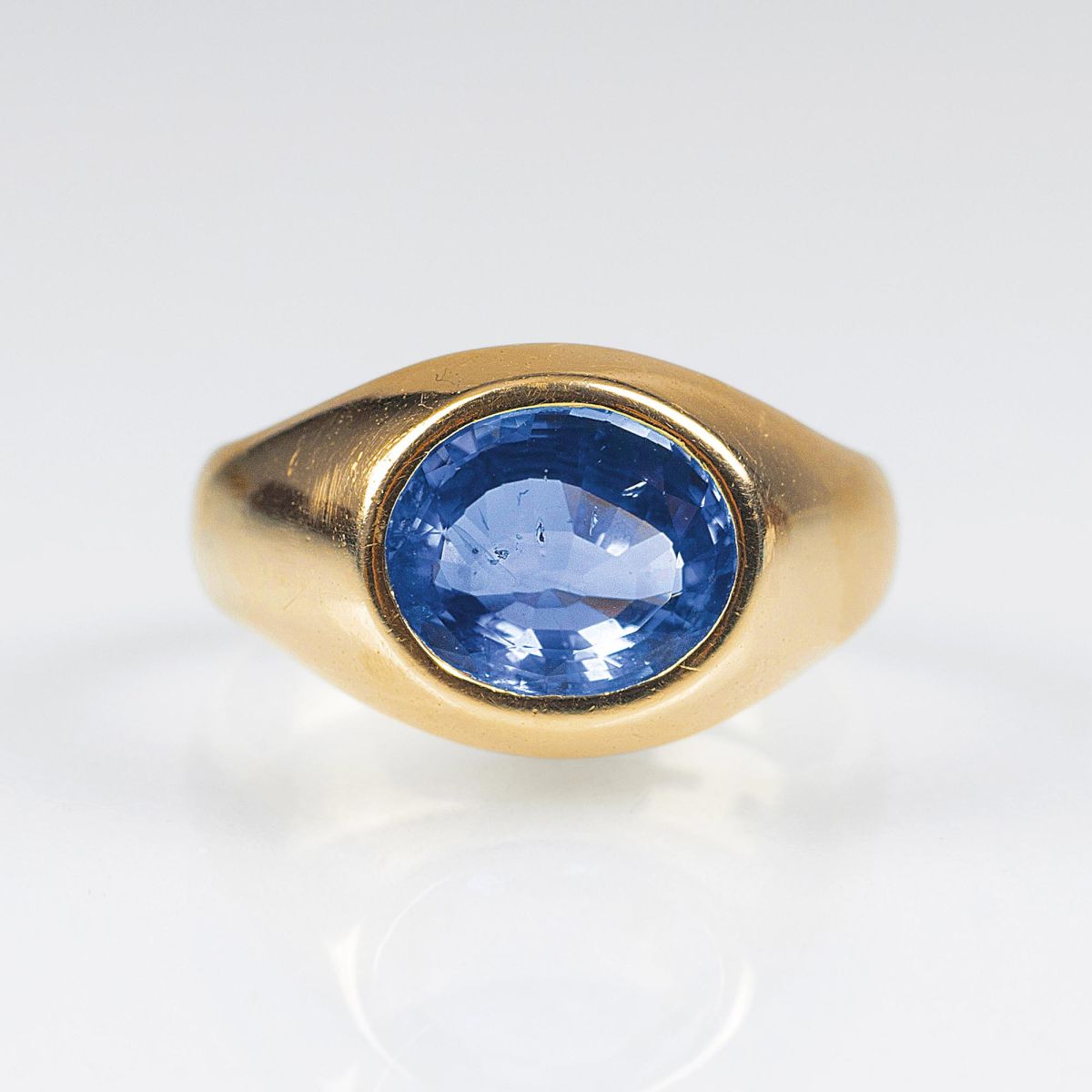 A Gold Ring mit natural Sapphire