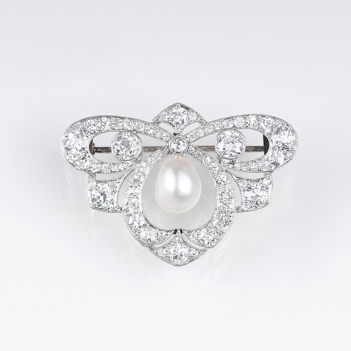 An Art Nouveau Diamond Brooch with Natural Pearl