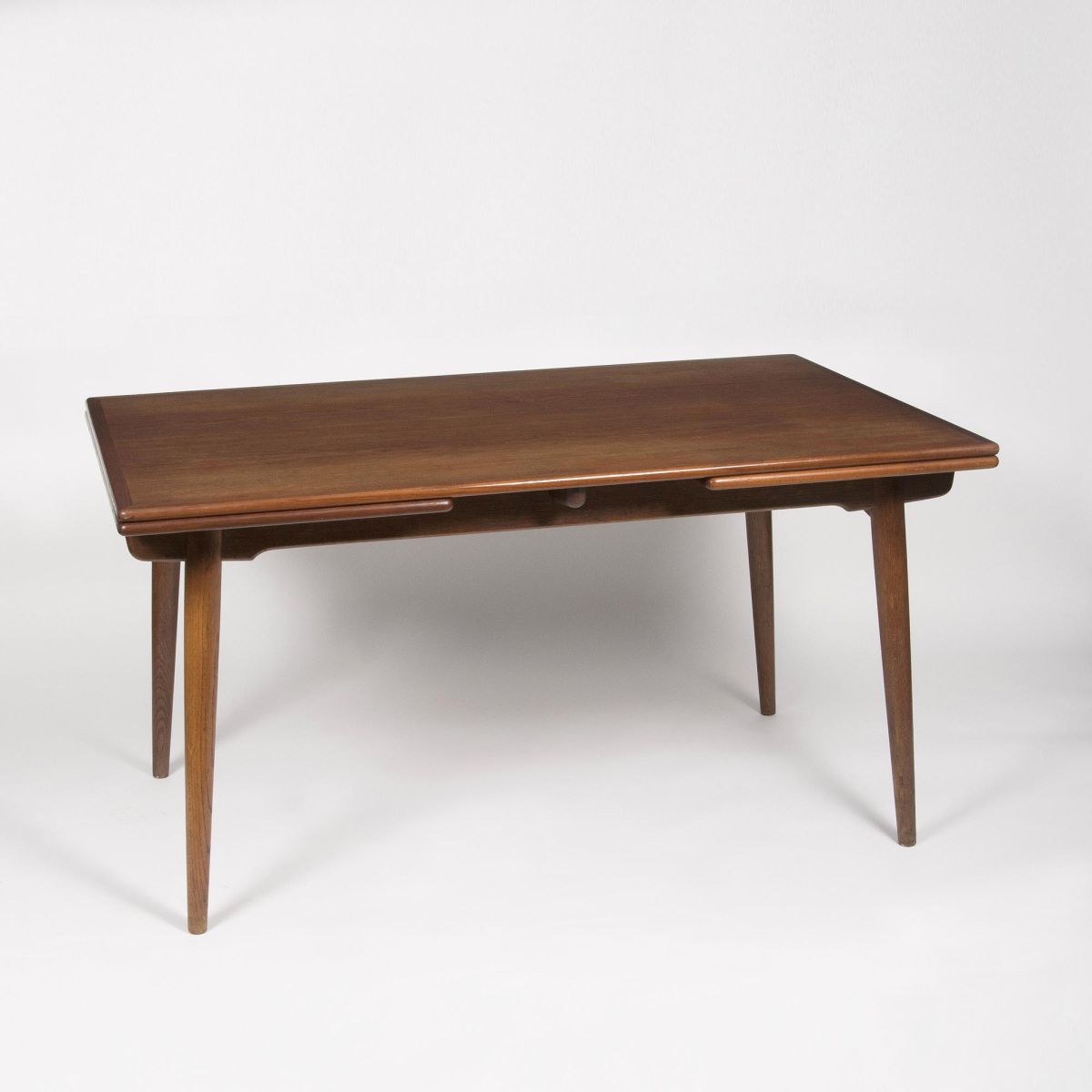 Hans J. Wegner - Ausziehbarer Vintage Esstisch 'AT 312' für Andreas Tuck Ausziehbarer Vintage Esstisch 'AT 312' für Andreas Tuck
