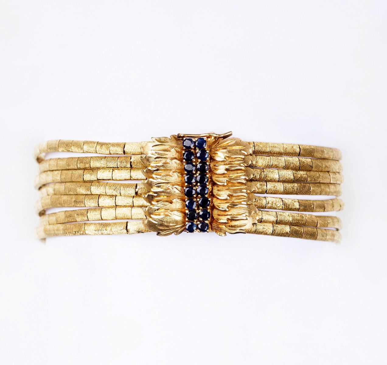 A Vintage Gold Bracelet with Sapphire Clasp