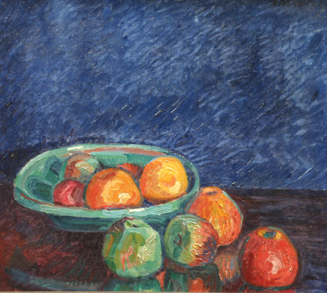 A stillife with shining apples in a bowl