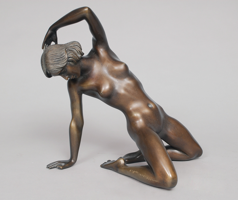 Bronze-Figur 'Weiblicher Akt - Grazie'