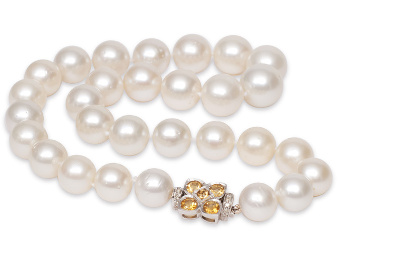 A fine southsea pearl necklace