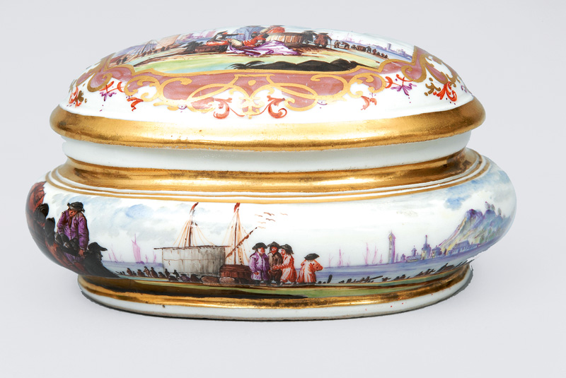 A rare sugar bowl with Kauffahrtei scenes in style of Johann George Heintze