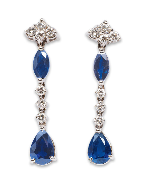 A pair of diamond sapphire earpendants