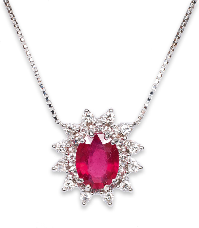 A fine ruby diamond pendant with necklace