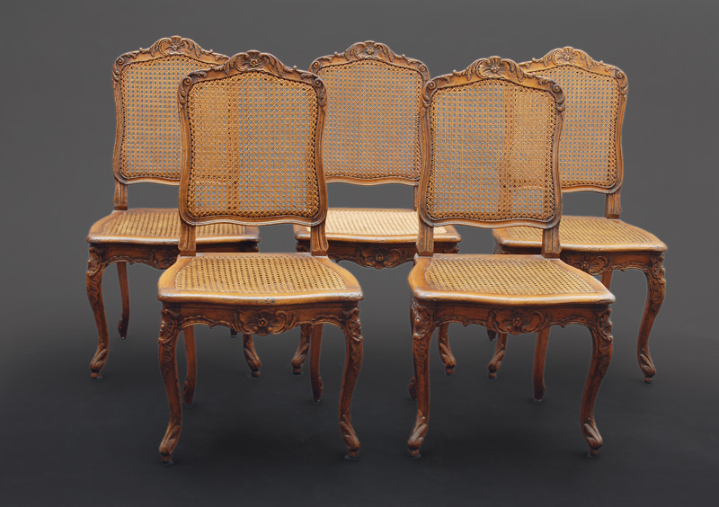 A set of 5 Rokoko chairs
