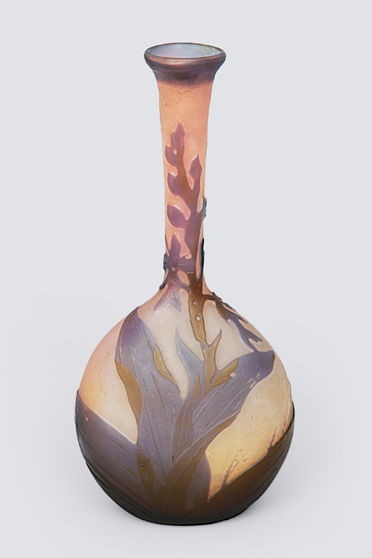 Kleine Jugendstil-Vase mit Orchideen-Dekor