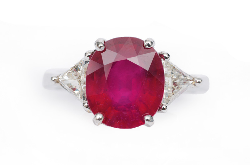 An elegant ruby diamond ring