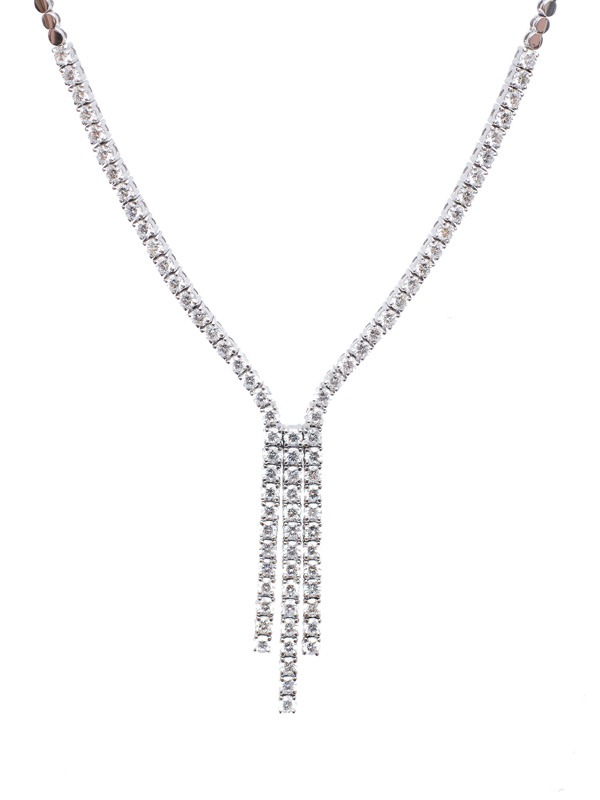 An elegant diamond necklace