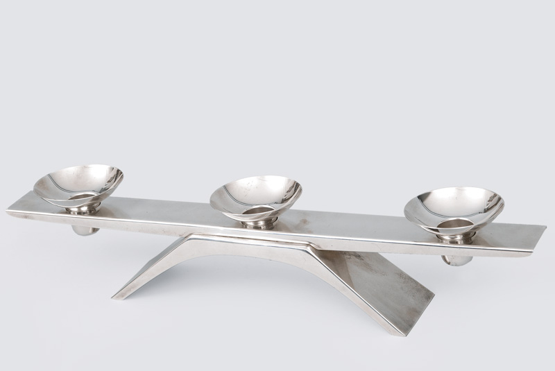 Moderner Tischleuchter im Bauhaus-Design