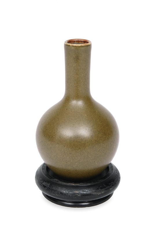 Kleine Vase mit moosgrüner Glasur