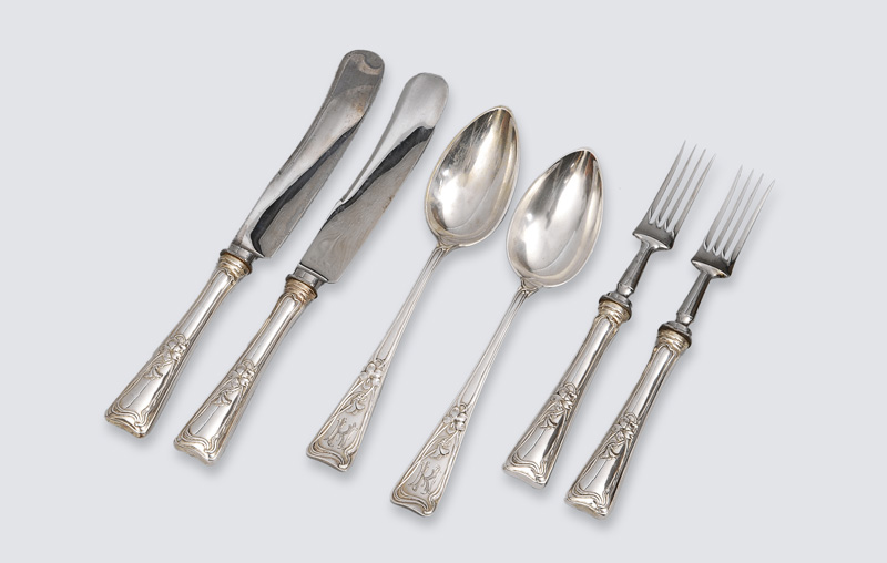An Art Nouveau cutlery with stylized blossom for 6 persons