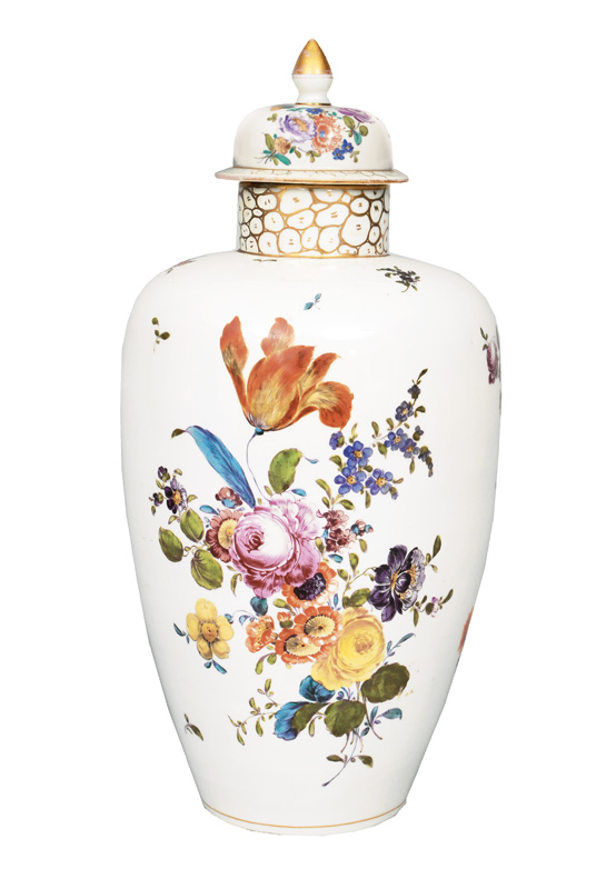 A vase with cover with floral decoration