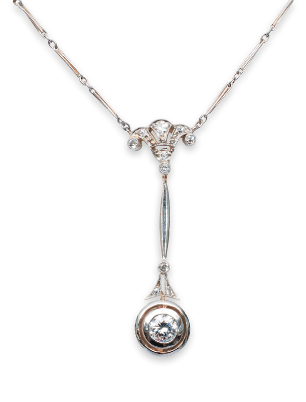 A petite Art-Nouveau diamond necklace