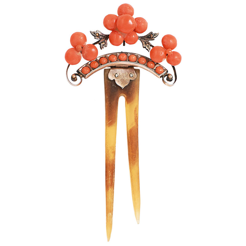 An Art Nouveau haircomb with coral