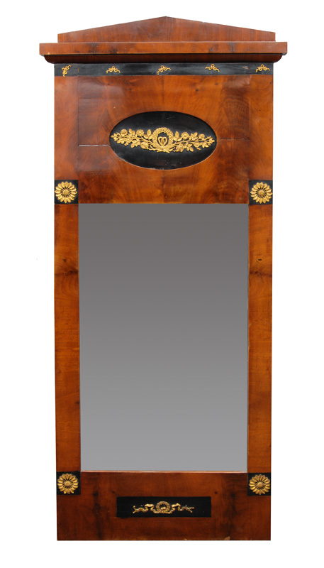 A Biedermeier mirrow