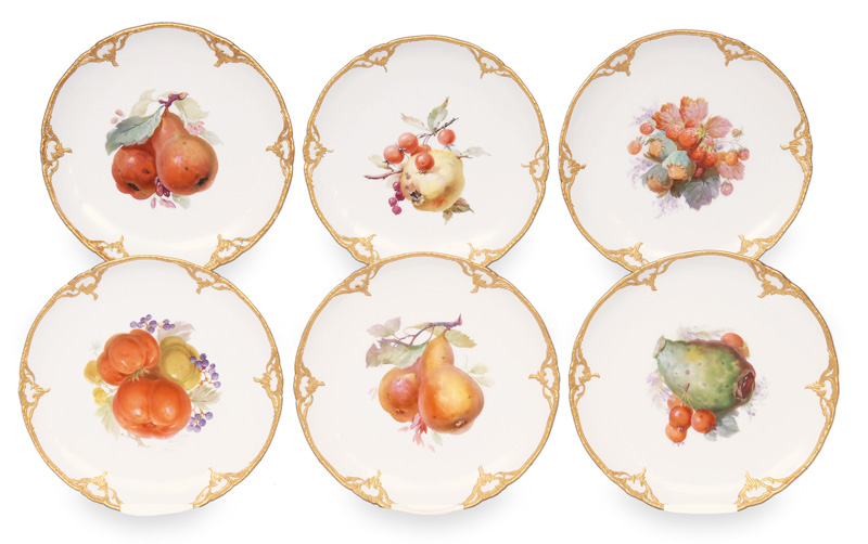 A set of 6 plates with fruit painting