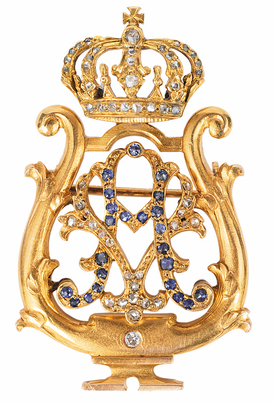 A noble diamond sapphire brooch with monogram of Auguste Victoria