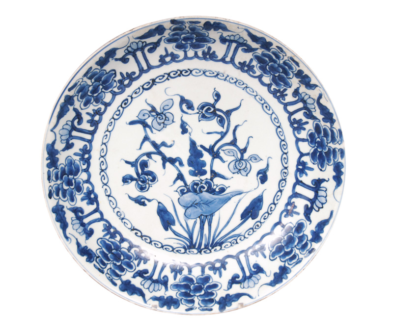 A plate with flowers