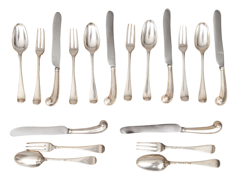 An Georgian cutlery for 12 persons