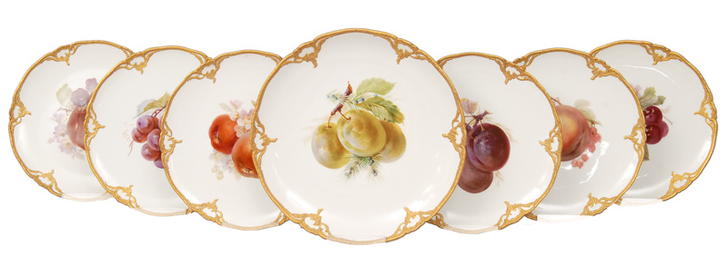 A set of 7 plates with fine fruit painting