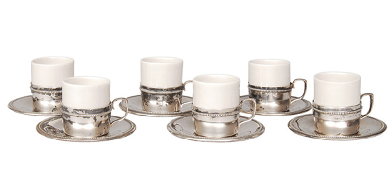 A set of 6 mocha cups with pearl-shaped rim