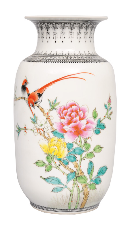 A rouleau vase with birds