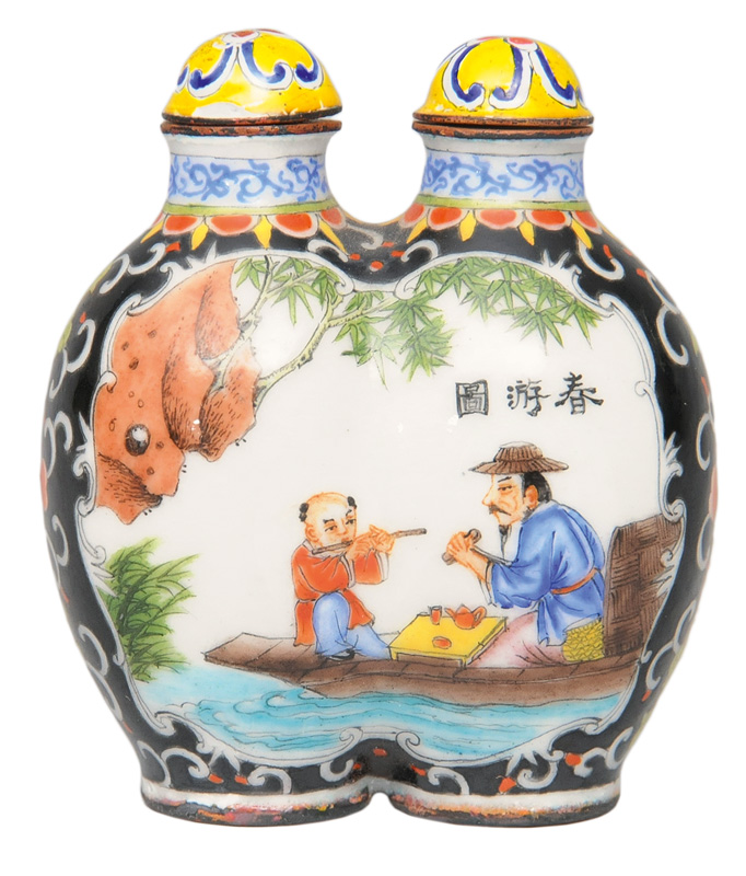 A snuff bottle with scholar scene