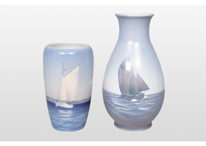 Satz von 2 Vasen mit Segelbooten
