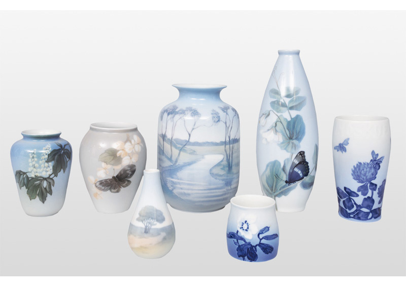 A set of 7 vases with nature painting