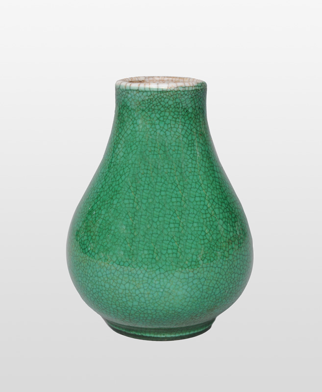 A pear-shaped vase with craquelé-glaze