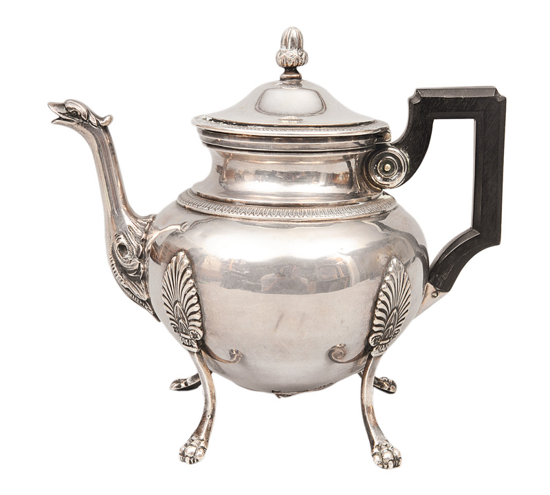 A mocha pot in the style of Empire