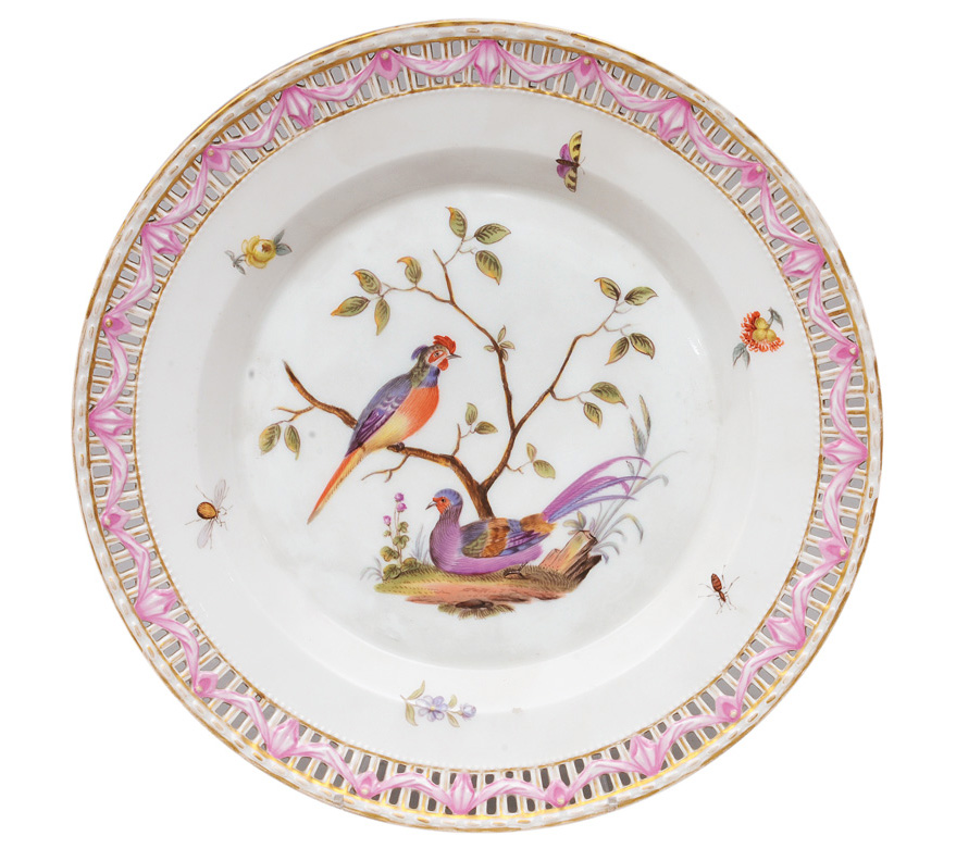 A plate with bird painting
