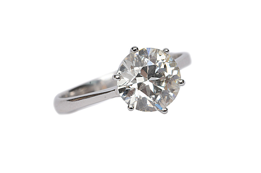A single stone diamond ring with old cut diamond