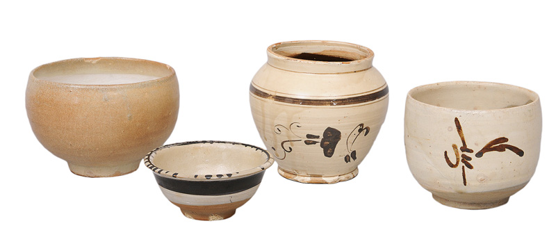 A set of 3 Cizhou-vessels and a pilgrim"s bowl
