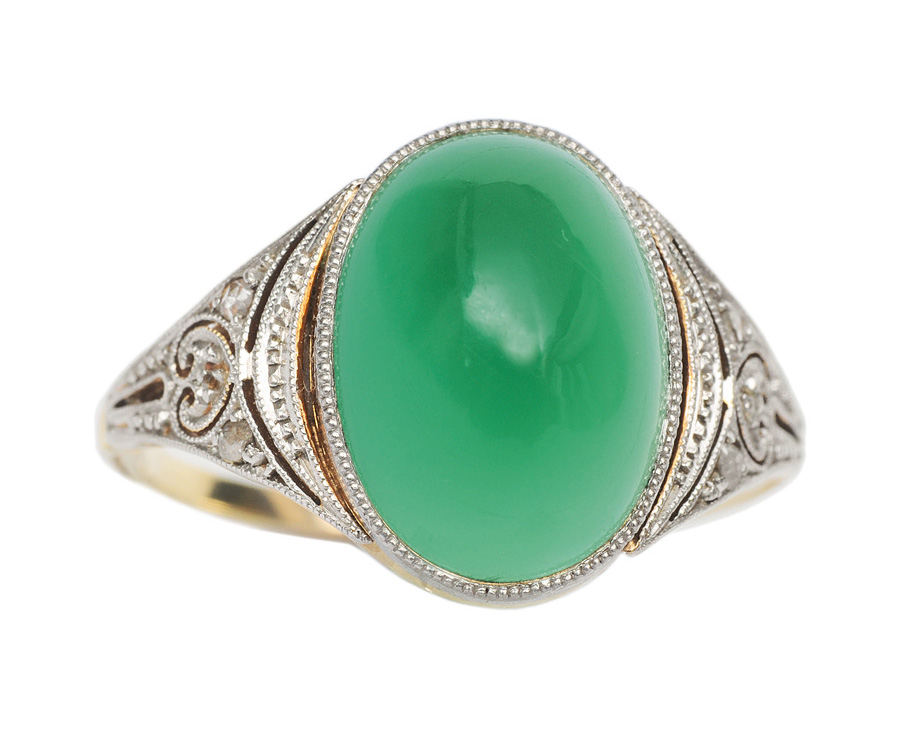 An Art-Nouveau ring with chrysopras and diamonds