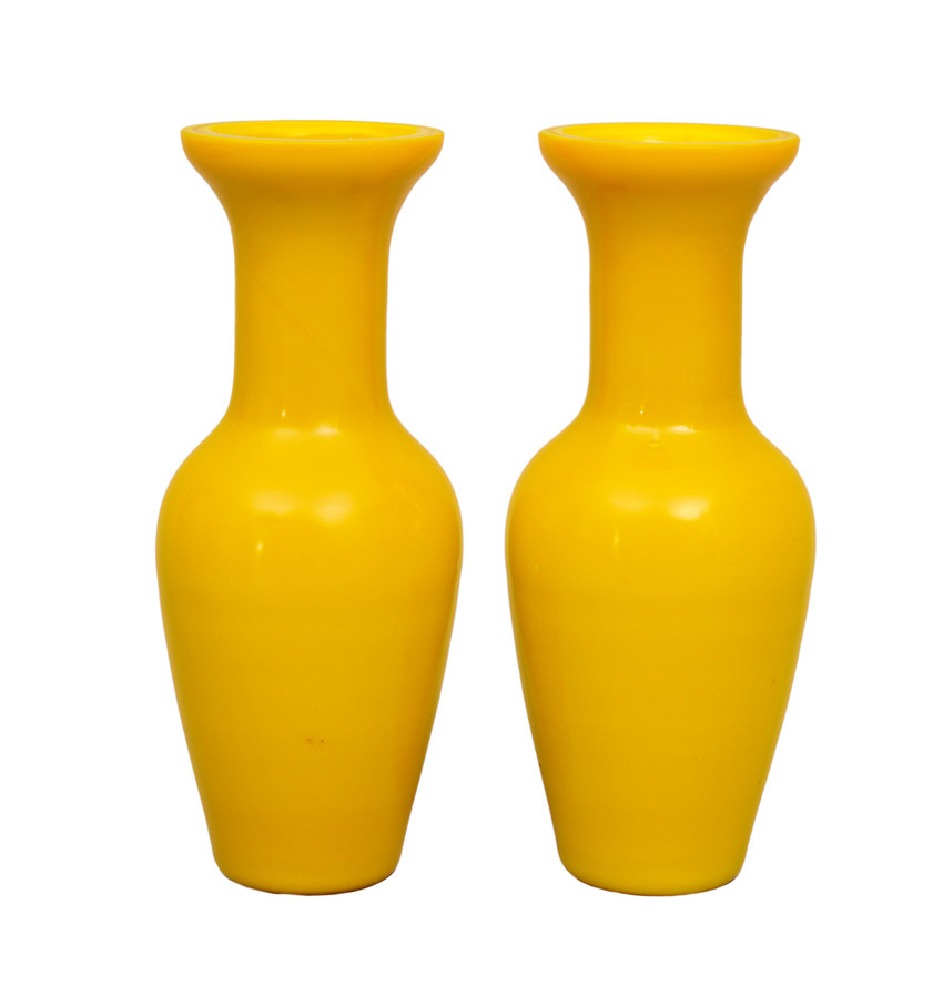 A pair of yellow Peking glass vases