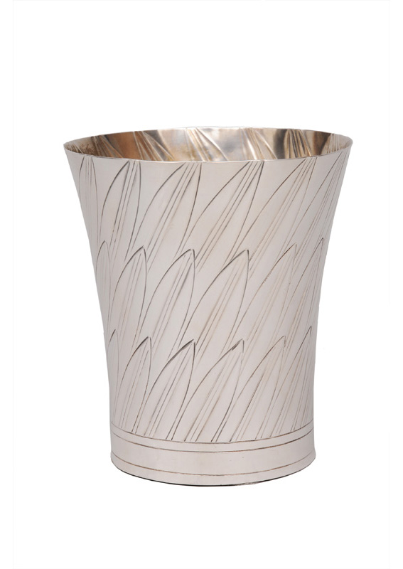Emil Lettré - A beaker with stylised acanthus pattern A beaker with stylised acanthus pattern