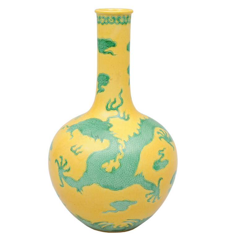 Seltene gelbe Flaschenvase mit Drachen