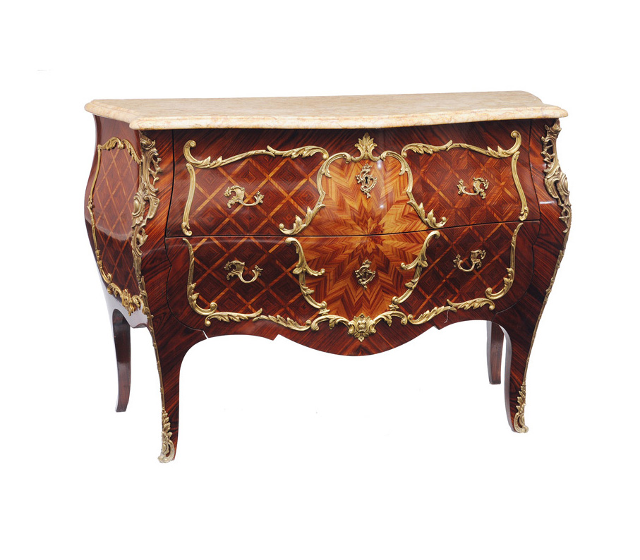 An elegant chest of drawers in the Louis Quinze style